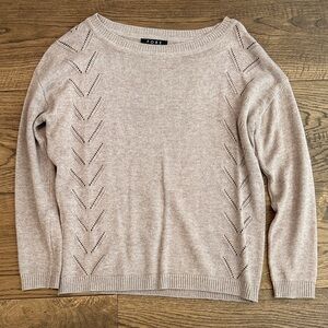 Lightweight sweater perfect for Fall